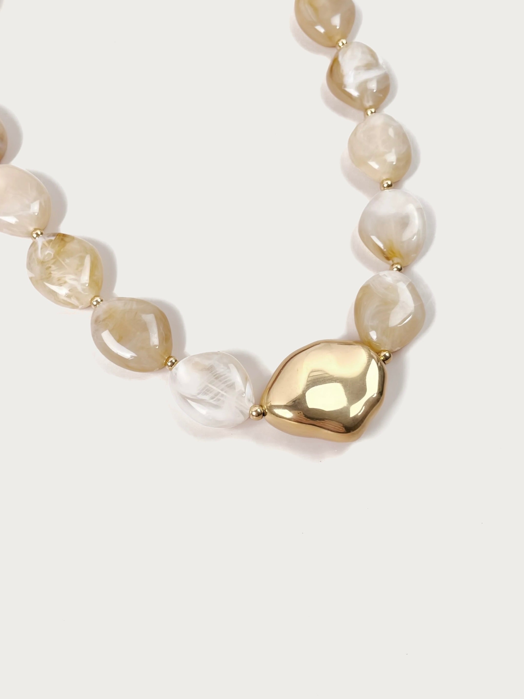 Collier Jane