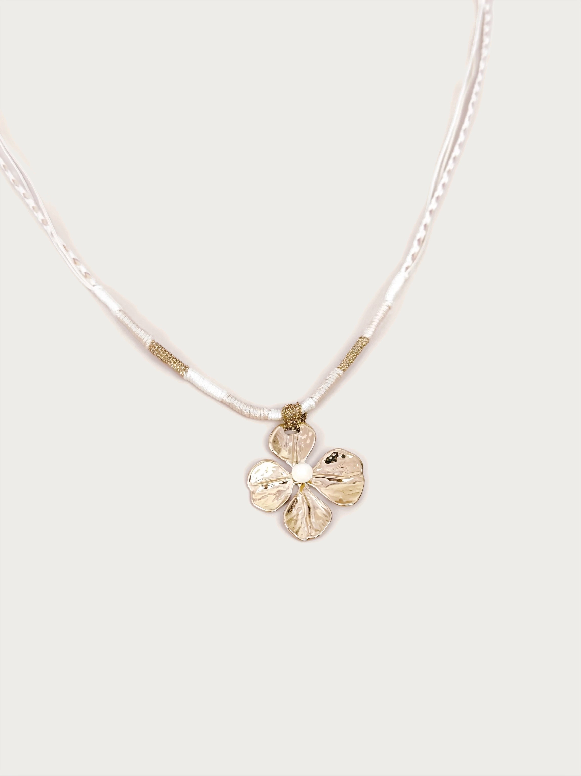 Collier Yleana